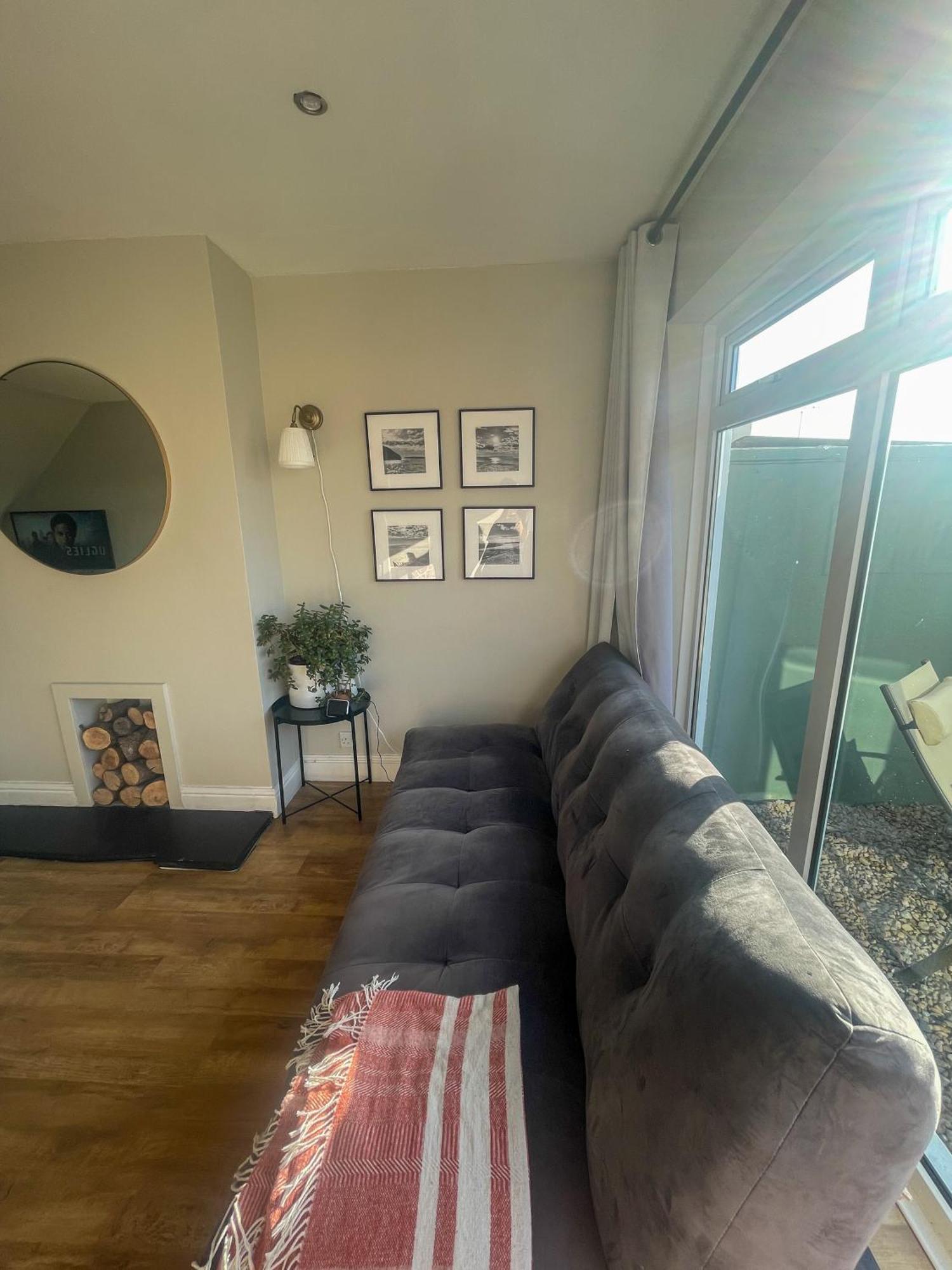 Ser Ar Y Bryn- Lovely Family Home With Garden, Walk To The Village And Beach Сондерсфут Екстер'єр фото